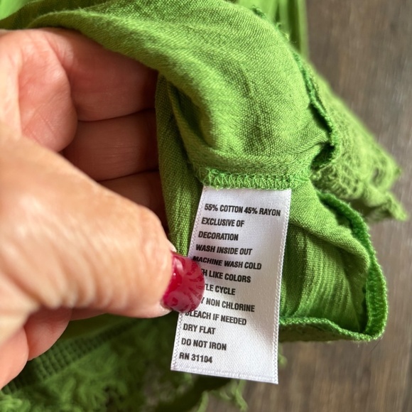 Crown & Ivy size large summer top - Picture 6 of 8